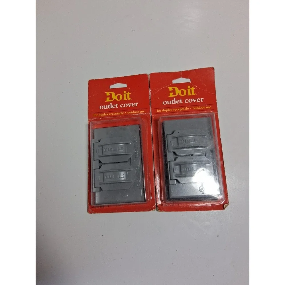 Do it Outdoor Duplex Outlet Cover Gray Weatherproof New Old Stock Lot of 2
